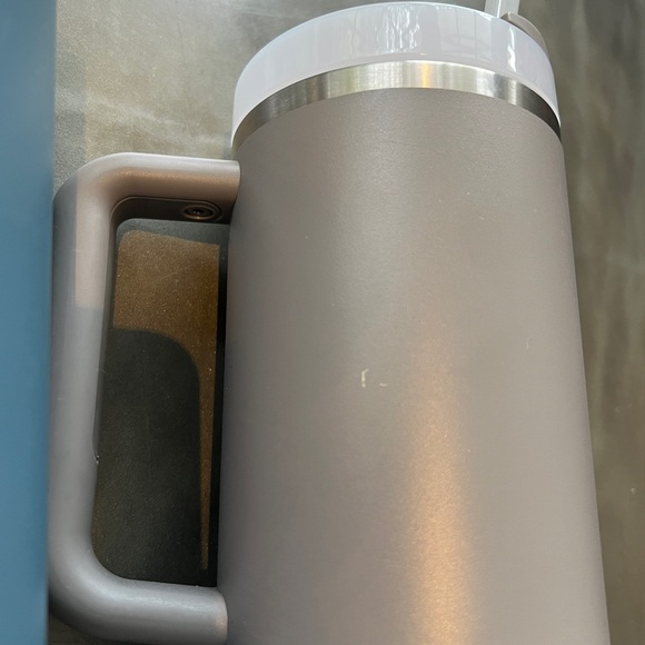 Stanley Cups - Set of 2 - Picture 4 of 6